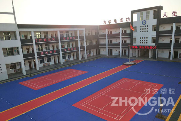 懸浮拼接地板的優(yōu)勢(shì)有哪些？